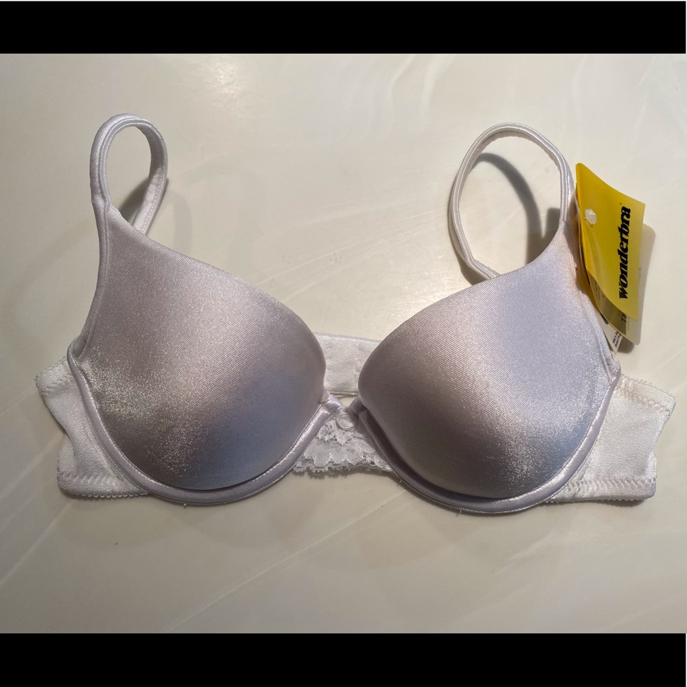 Size 34A Wonderbra